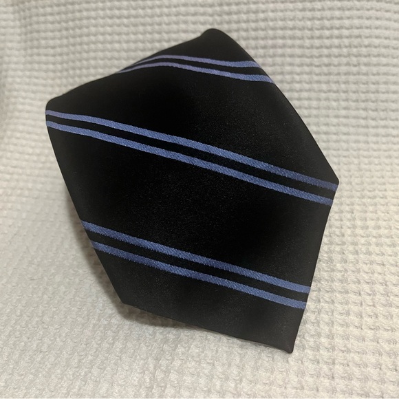 Croft & Barrow Tie - Black with Double Blue Stripes - Previously Worn - Picture 1 of 8